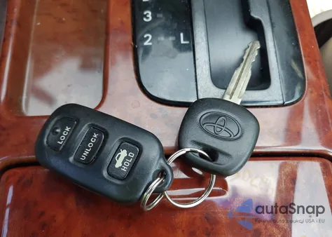 2005 Toyota Camry Xle V6 из США, поврежденный, VIN 4T1BF32K15U611139